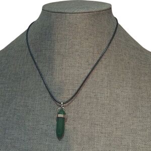 💚 Green Aventurine Crystal Point Pendant Necklace – Handmade 💚